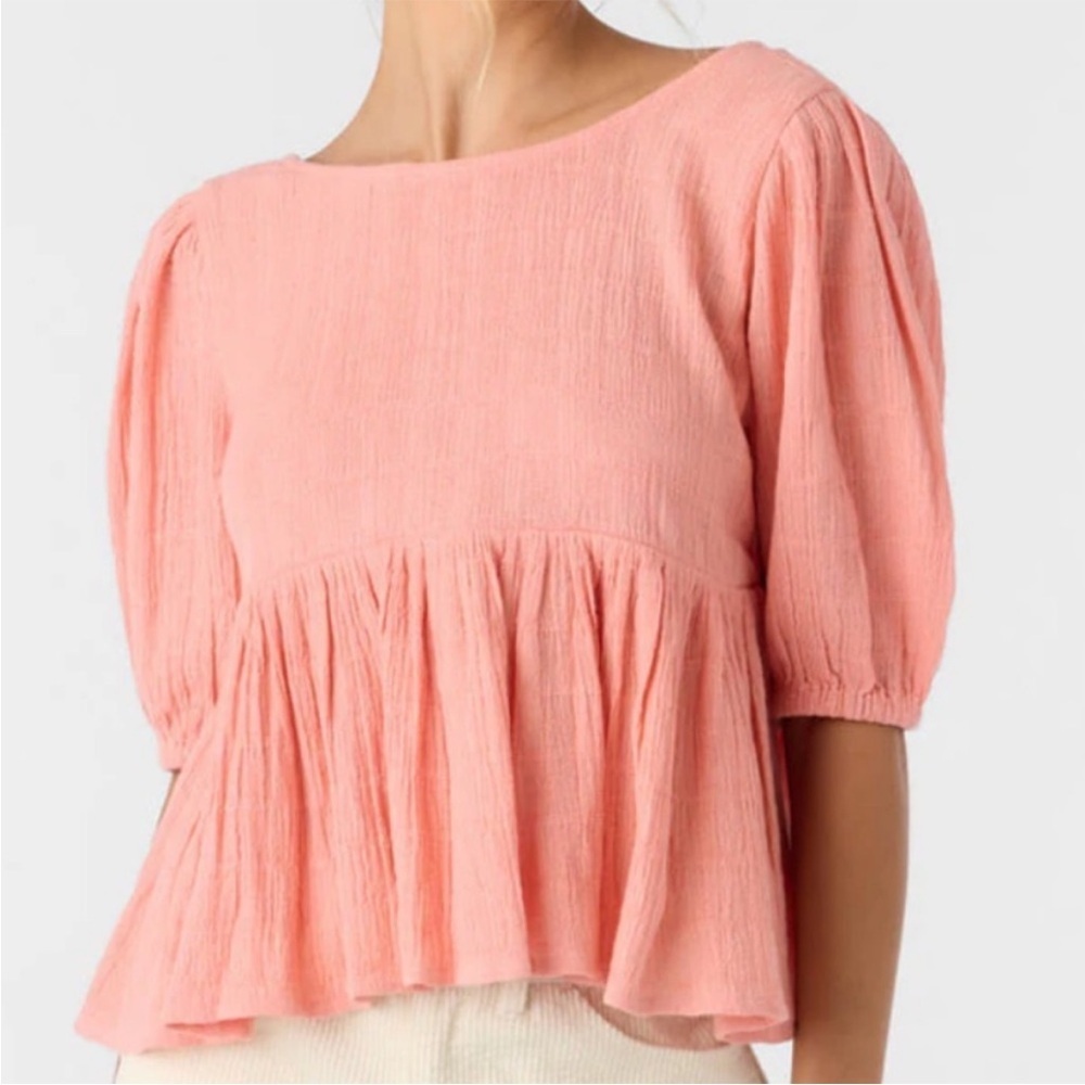 NWOT O'Neill Janette Top Coral Haze Size
Medium Retail $50.00 - Picture 1 of 9